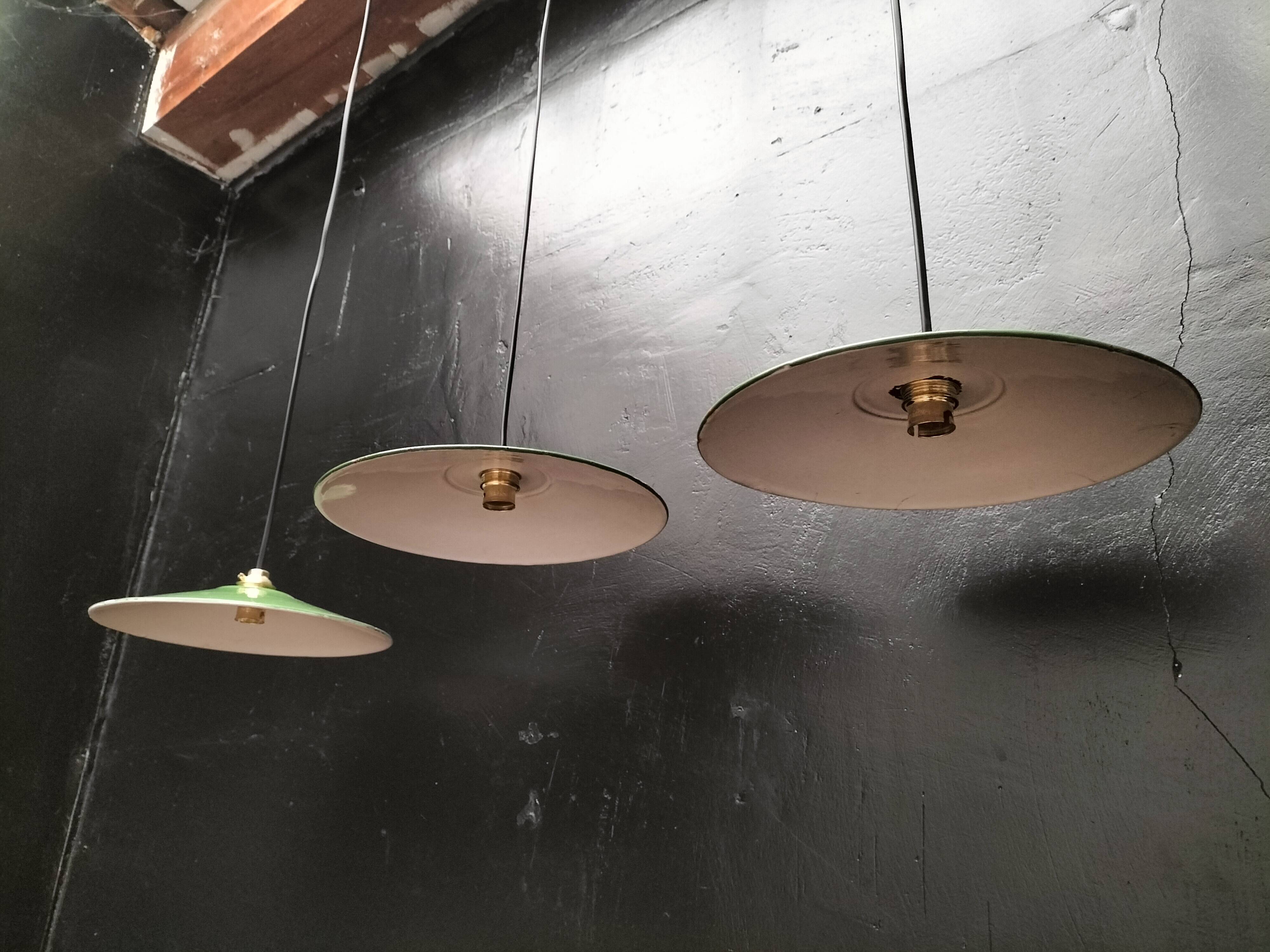 Enamelled sheet metal suspensions