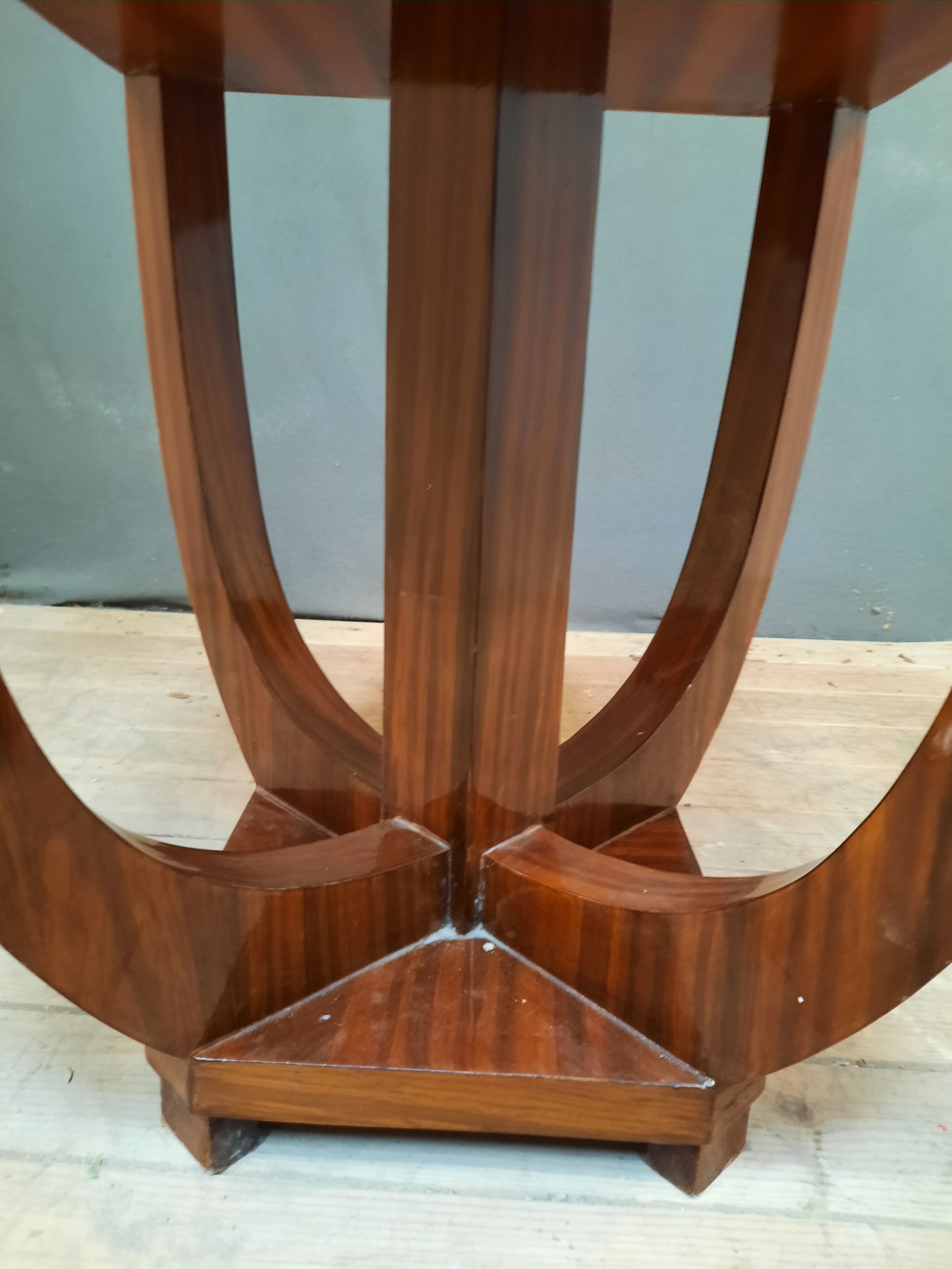 Coffee table varnished years 40