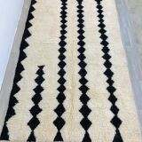 Handmade Moroccan rug in wool 250cm x 150cm