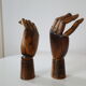 Paire de mains en bois articulées