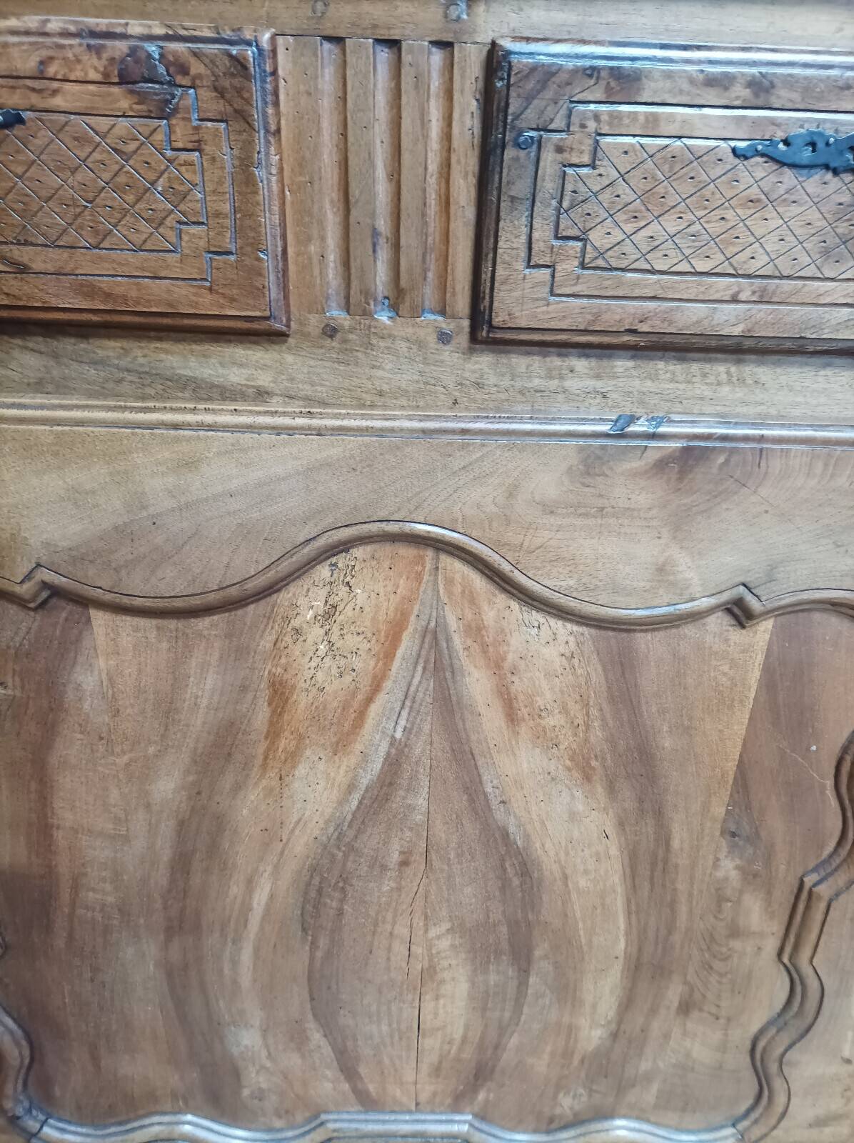Standing man Louis XV in walnut 18th century