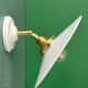 Applique abat-jour vintage en opaline blanche