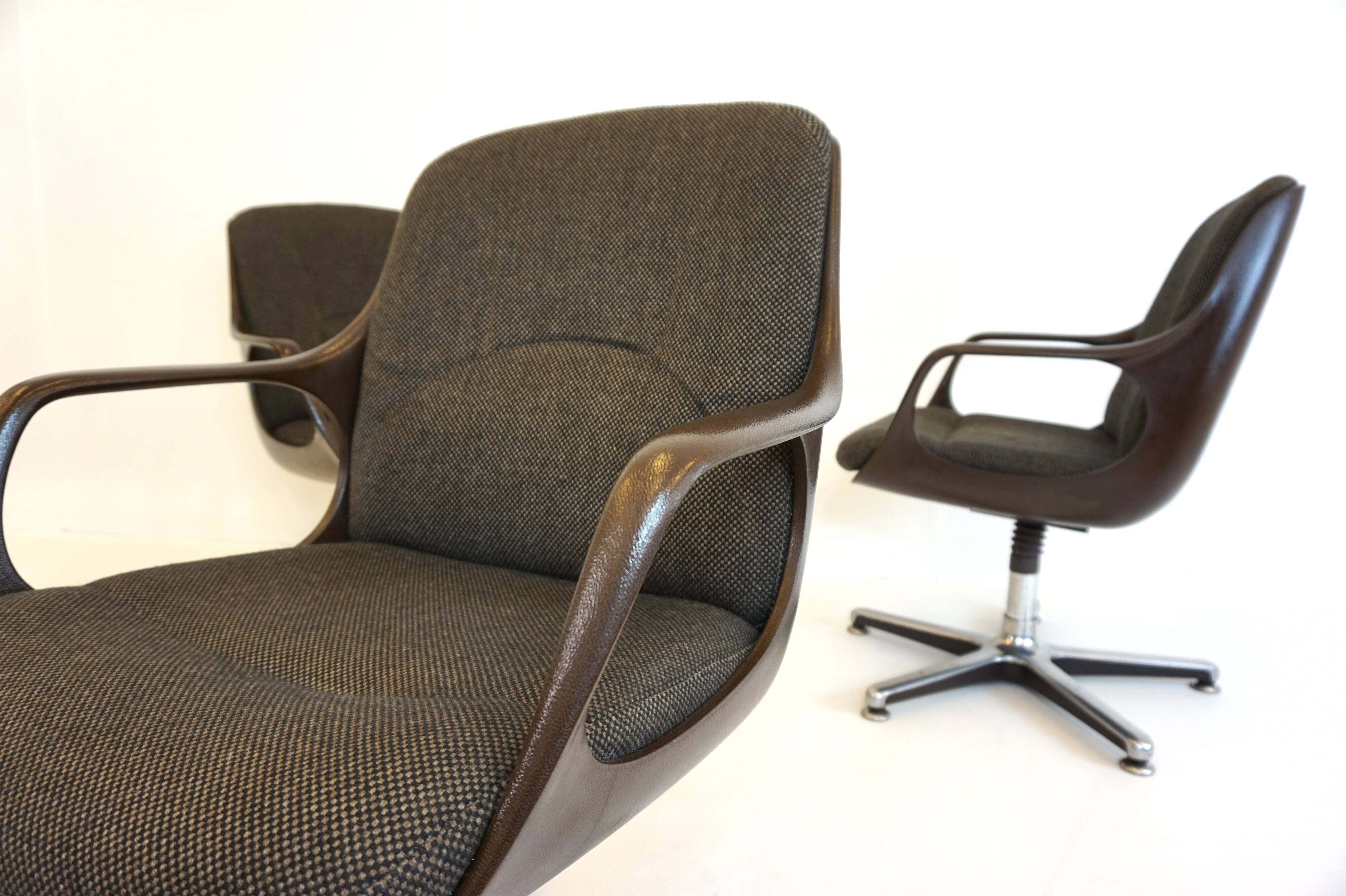 Set of 5 Chromcraft office armchairs