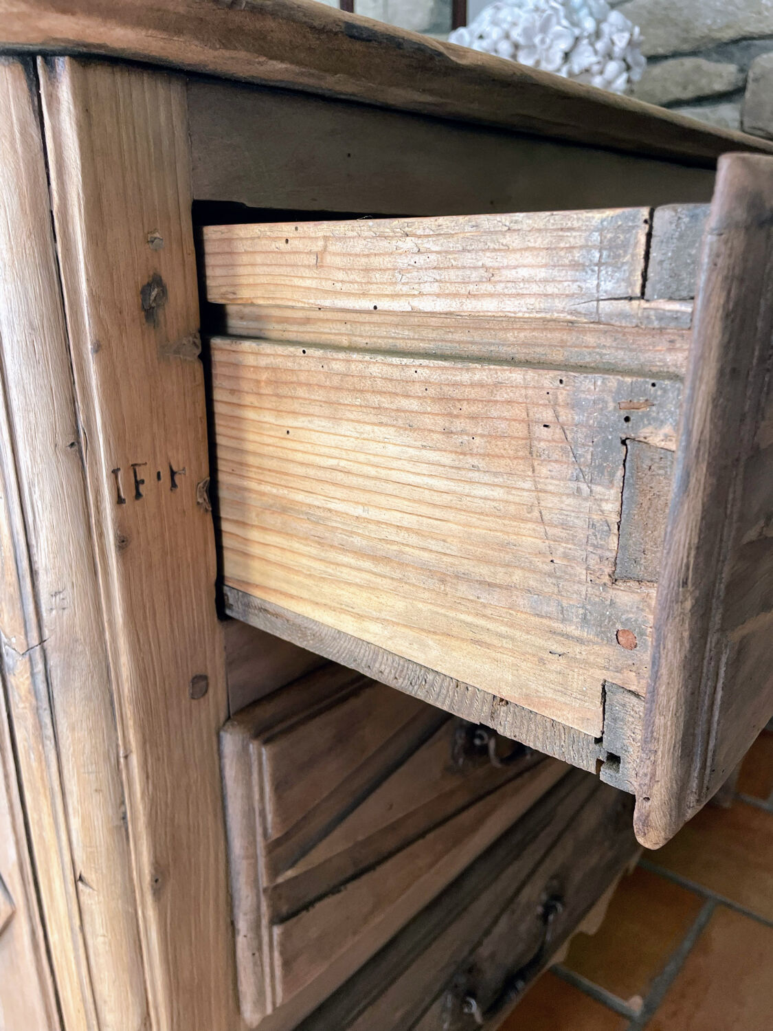 Louis XVI campaign officer's commode