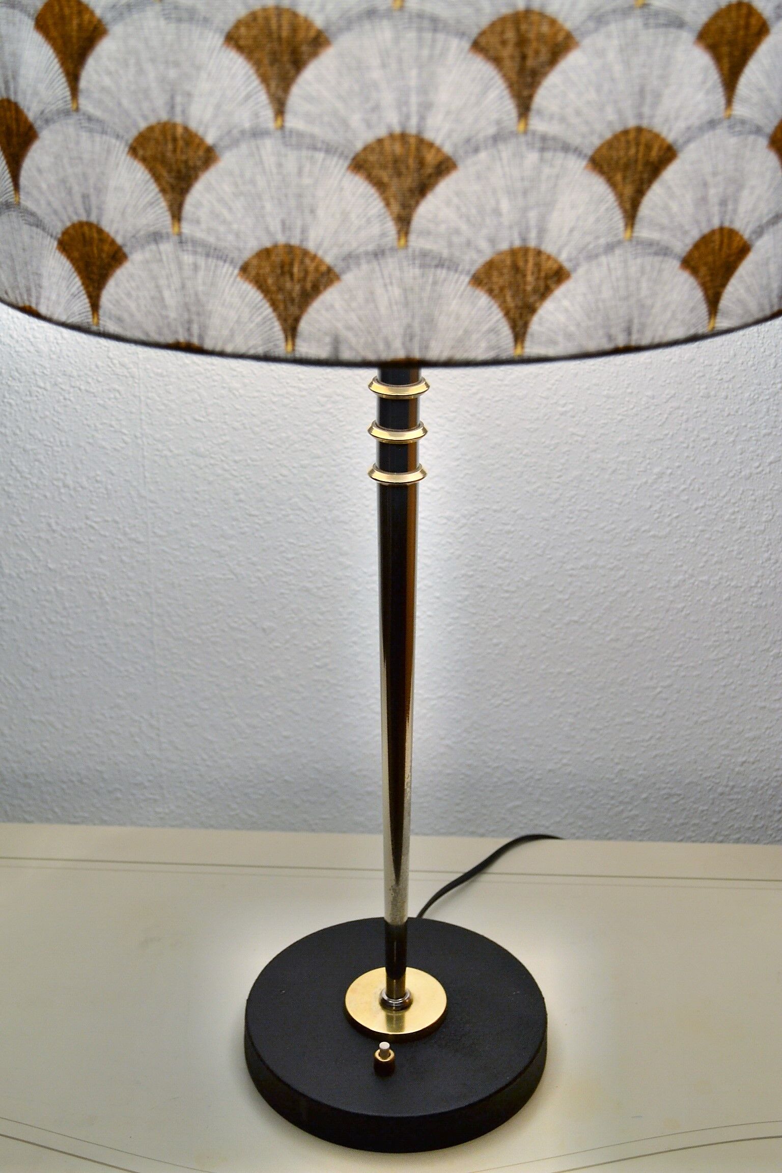 Lampe au design italien des années 60