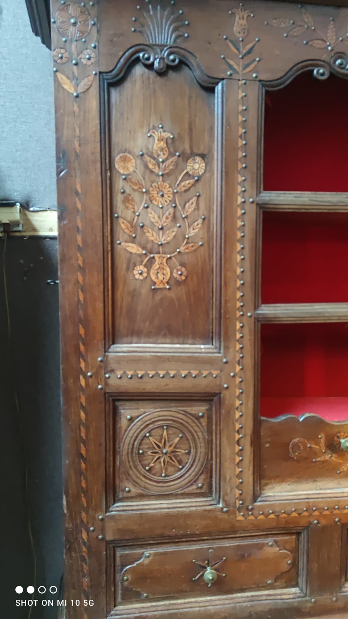 Two-part Breton chestnut cabinet dating from 1878