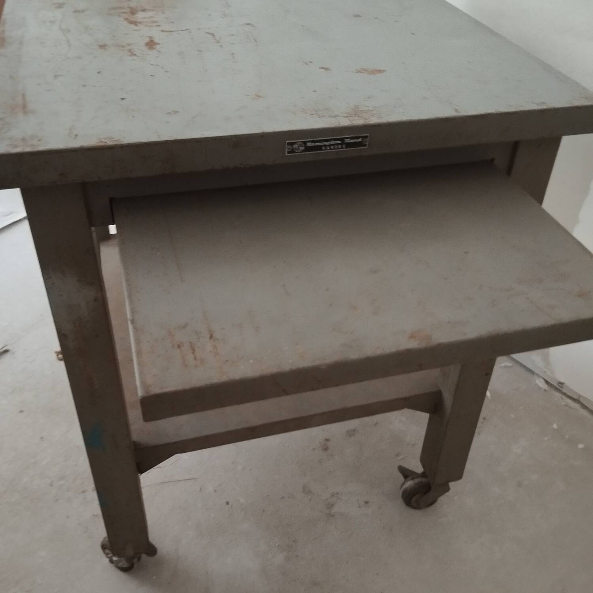 Table d'appoint bureau industriel Remington rand Kardex