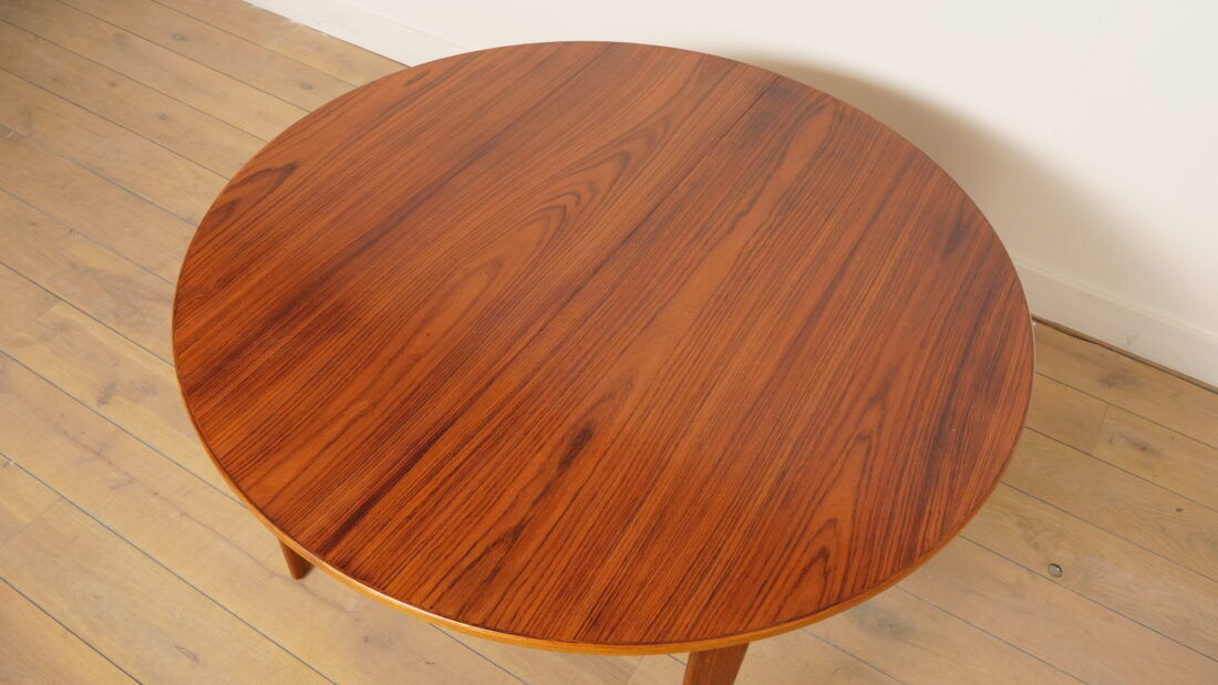 Vintage round dining table | Rosewood | Extendable