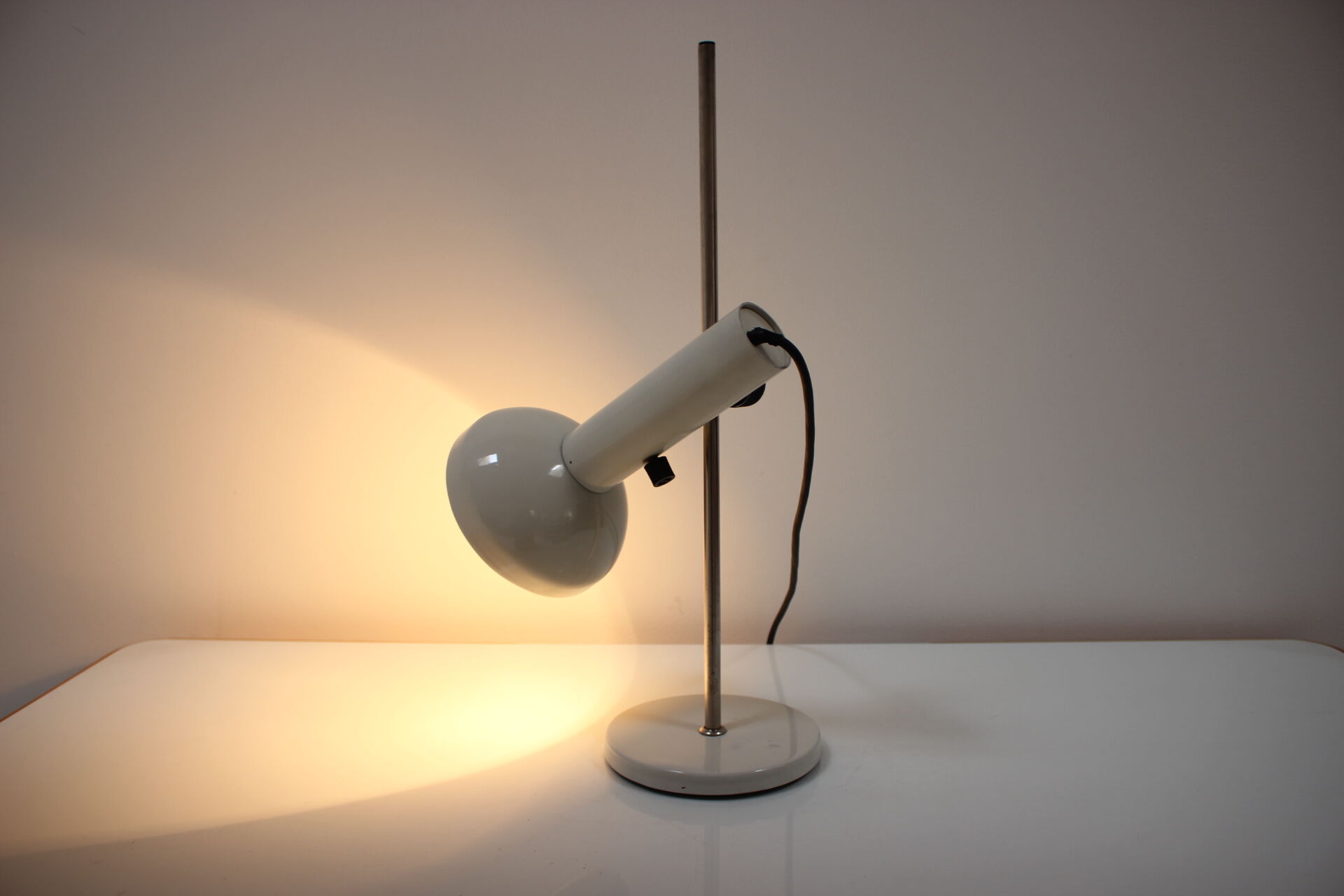 Mid-century adjustable table lamp, 1970's