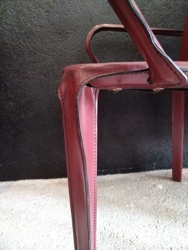 4 chaises en cuir bourgogne