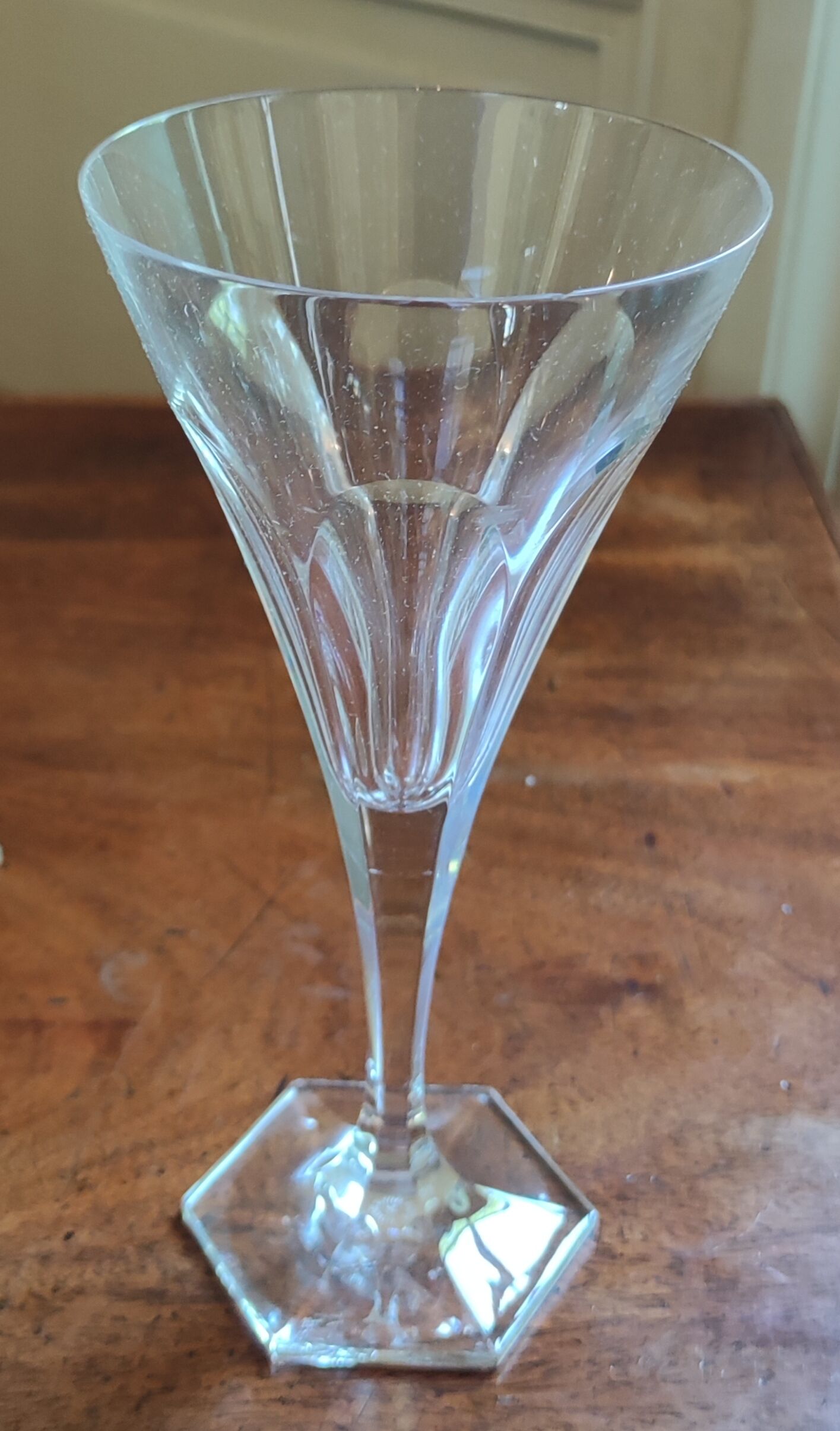 Series of 8 Villeroy and Boch crystal glasses
