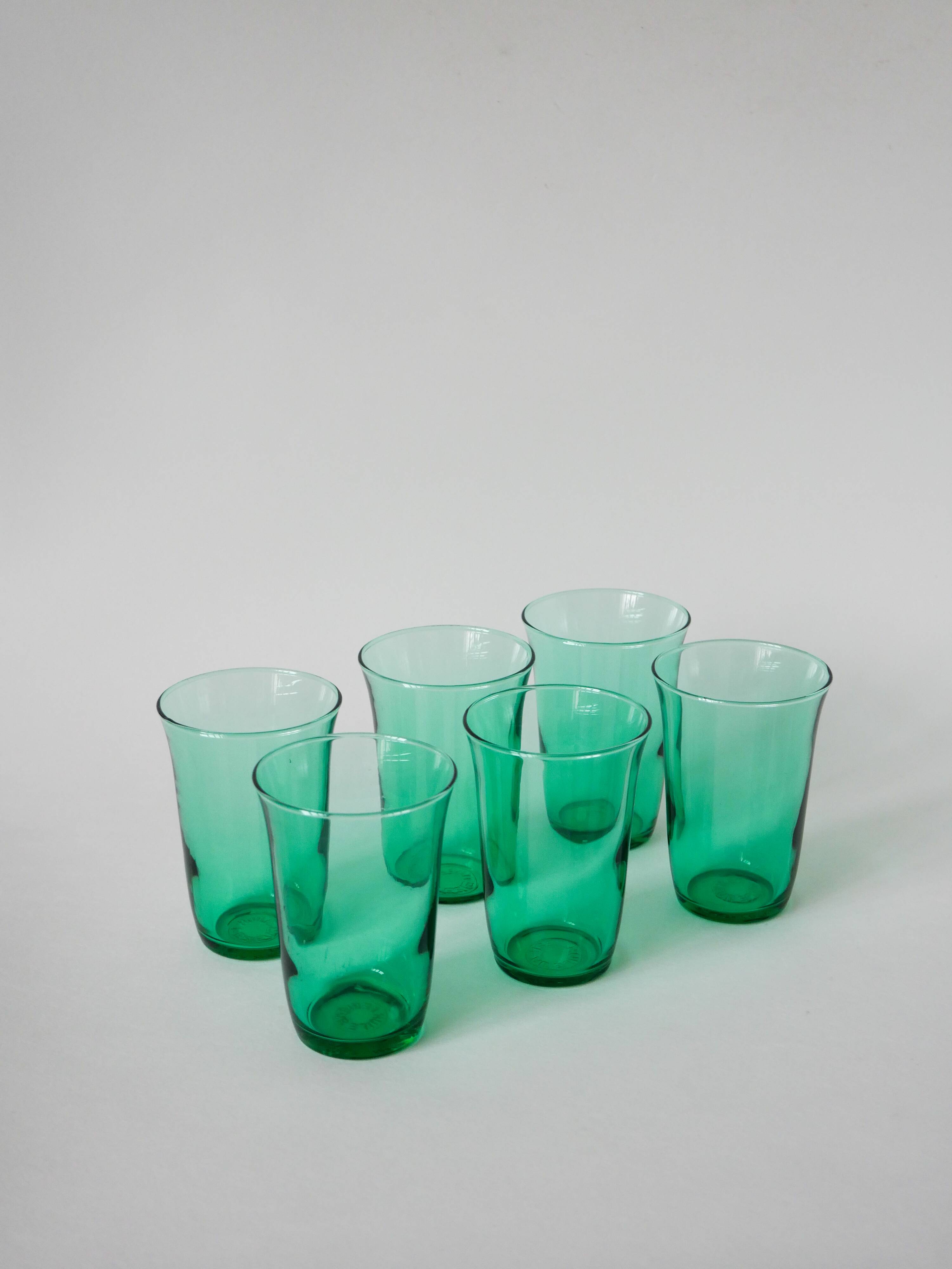 Set of 6 green glass glasses 1970
