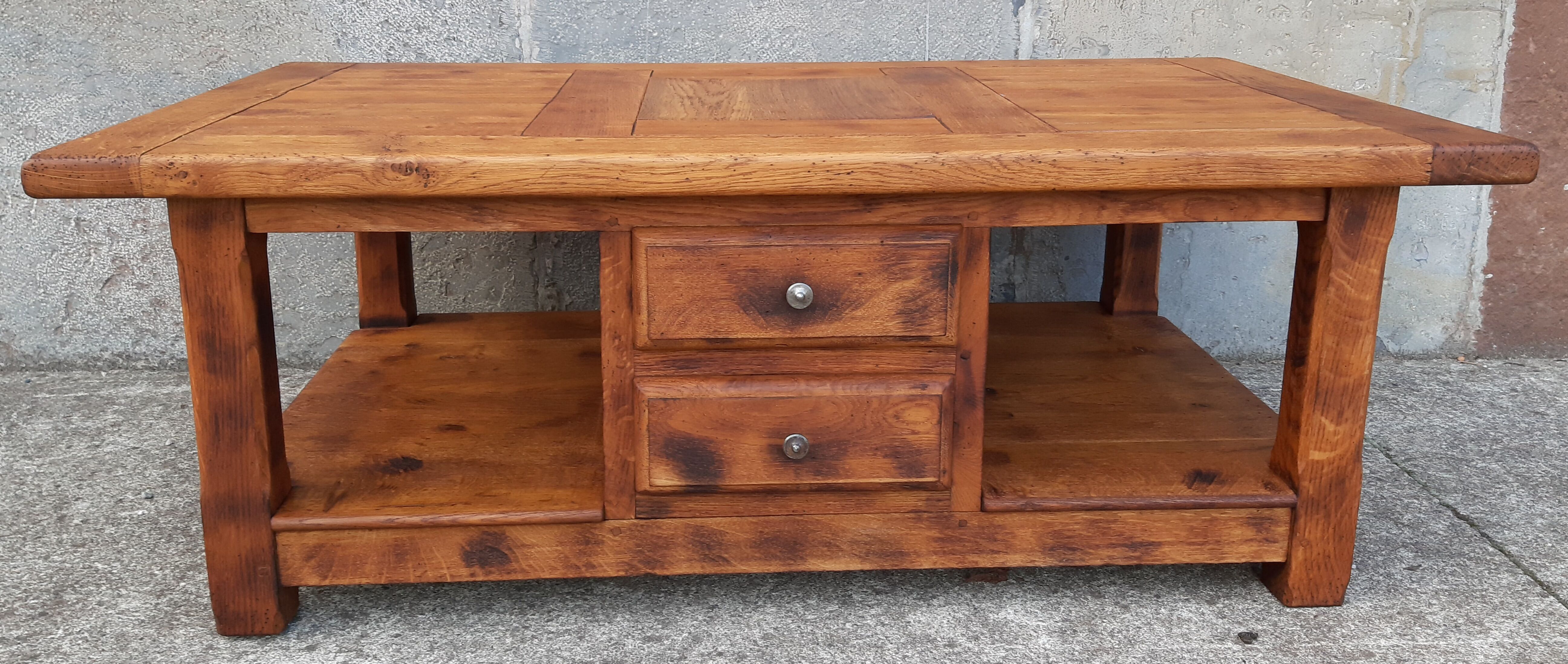 Table basse en chêne
