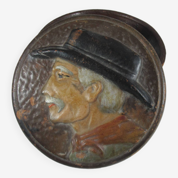 Terracotta lid box - man portrait