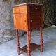 Table de chevet en pitchpin