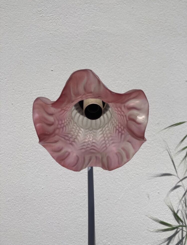 Swan lamp Delmas 1970 in metal and molded glass purple and white