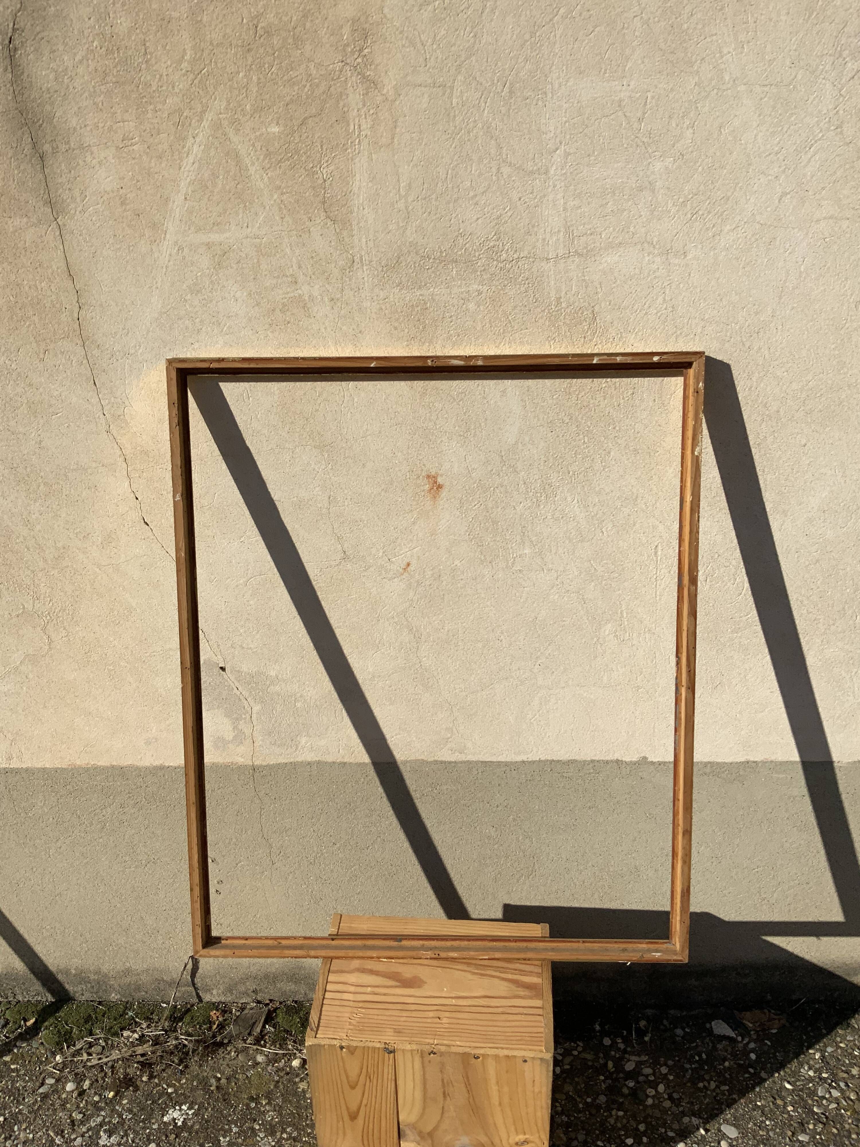Old gilded wooden frame gilded with 19th century gold leaf