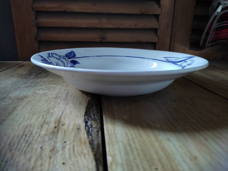 Dish Hollow porcelain blue flower St Amand dp 092285