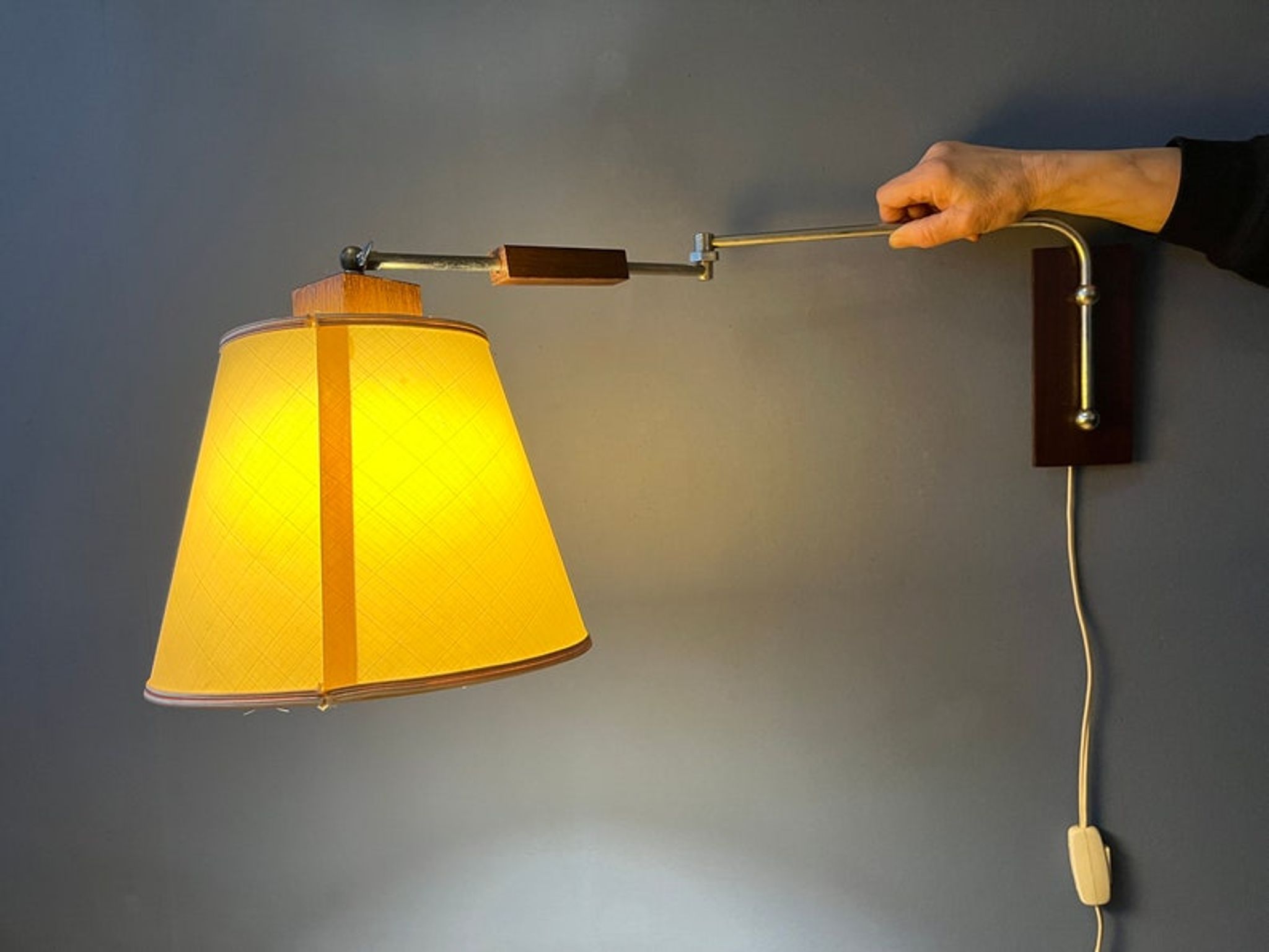 Applique lampe en bois