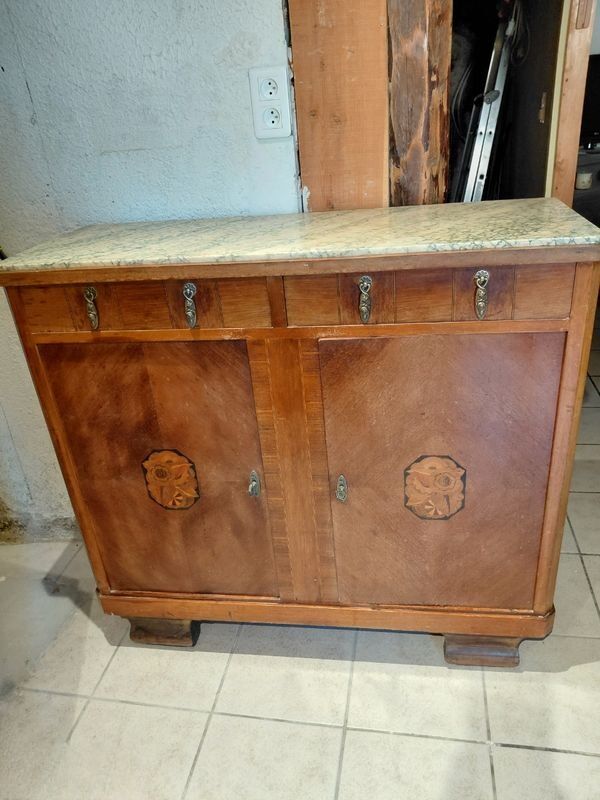 Old buffet
