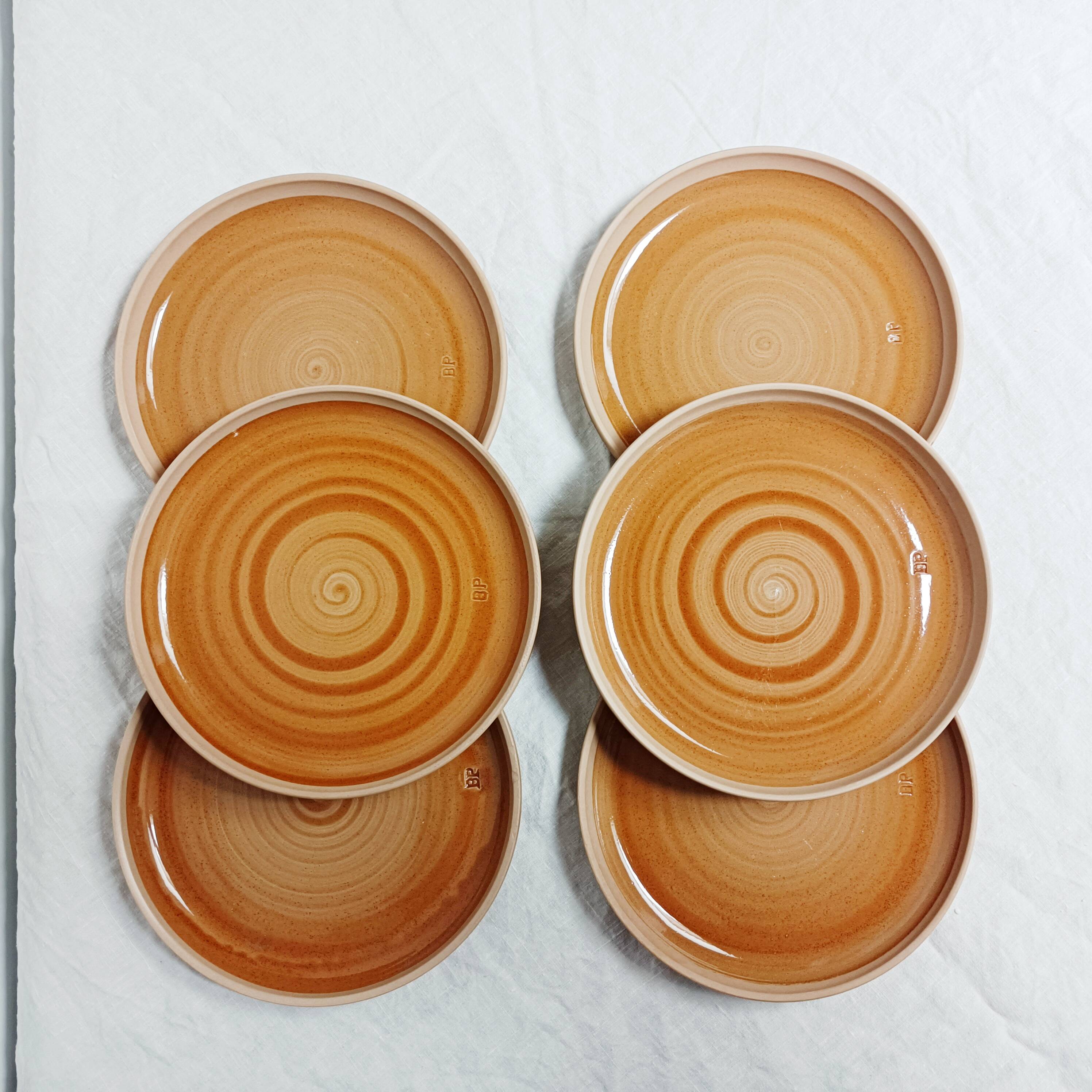 Set of 6 plates in Burgundy sandstone, Sarreguemines