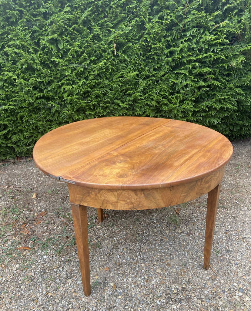 Antique table in folding round walnut