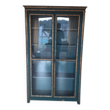 Glass cabinet in green patinated wood