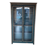 Armoire vitrée en bois patiné vert