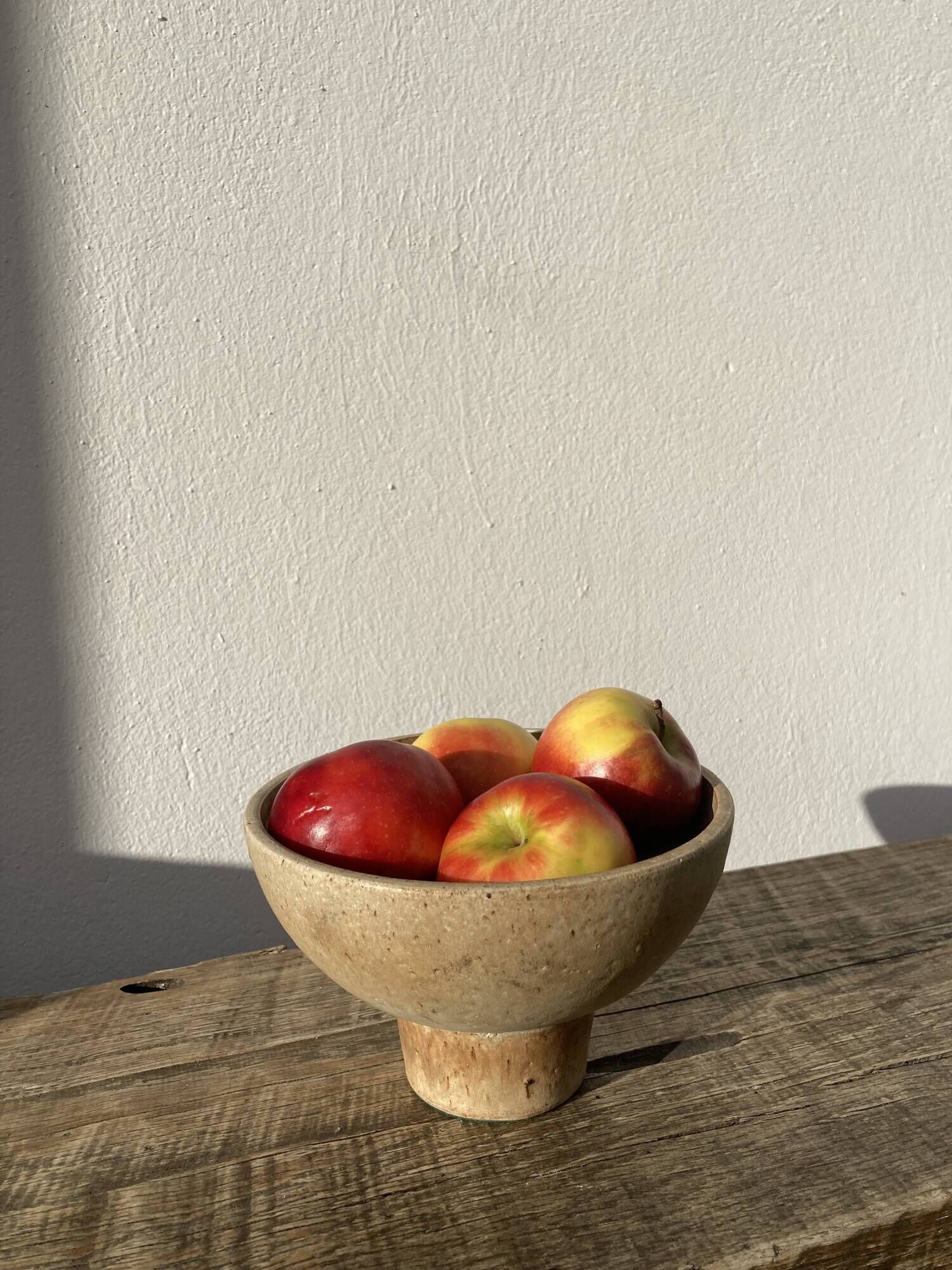 Vintage brown stoneware standing cup / empty pocket or fruit cup