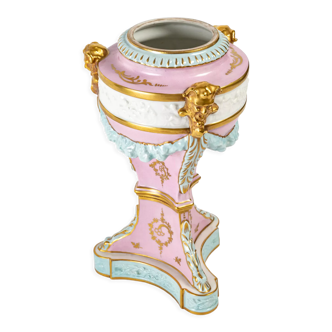 Vase en porcelaine, fin du XIXème siècle