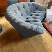 Very large Ploum sofa, 3 seats, high back, anthracite gray, Ligne Roset