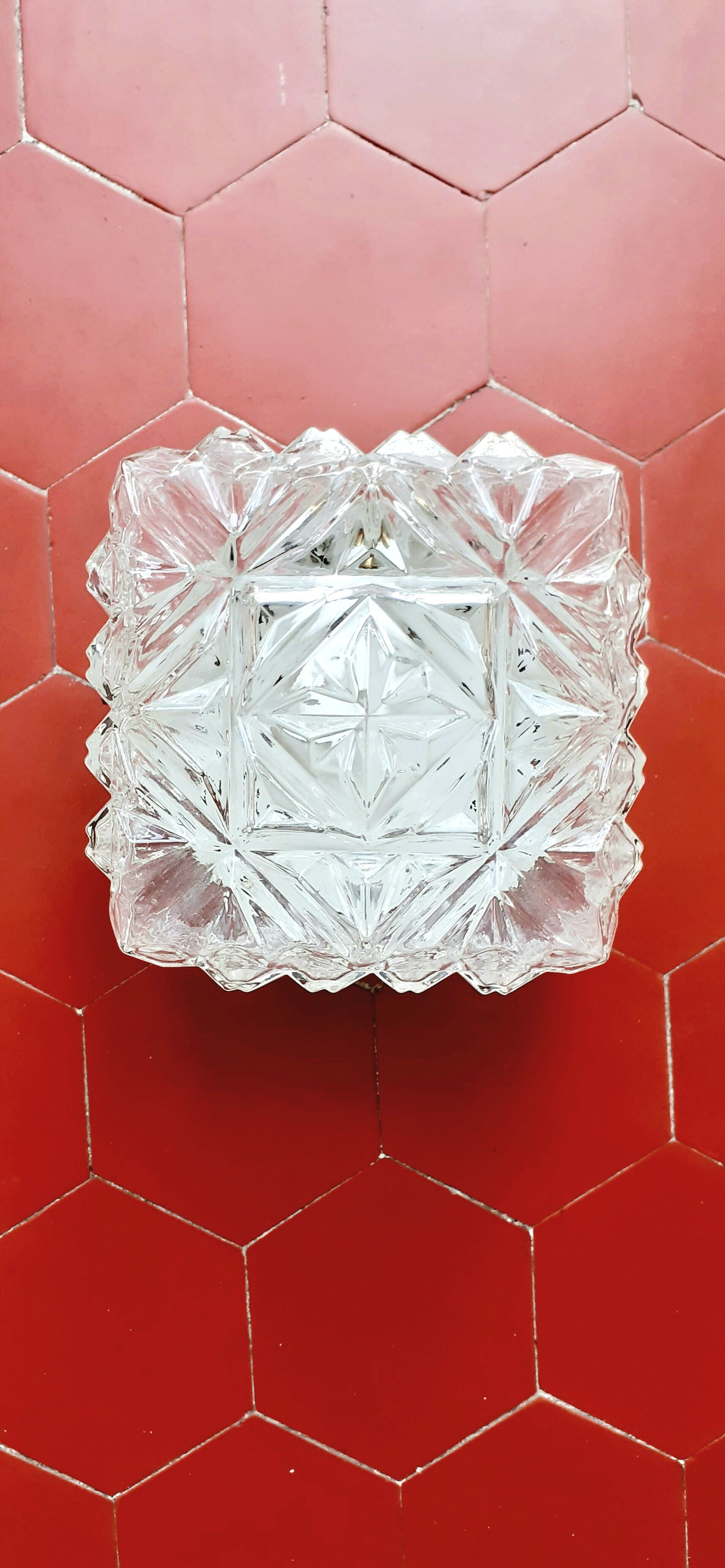 Plafonnier en verre verre moulé