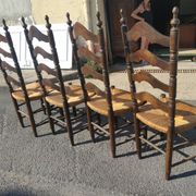 Série de 4 chaises en chêne à haut dossier