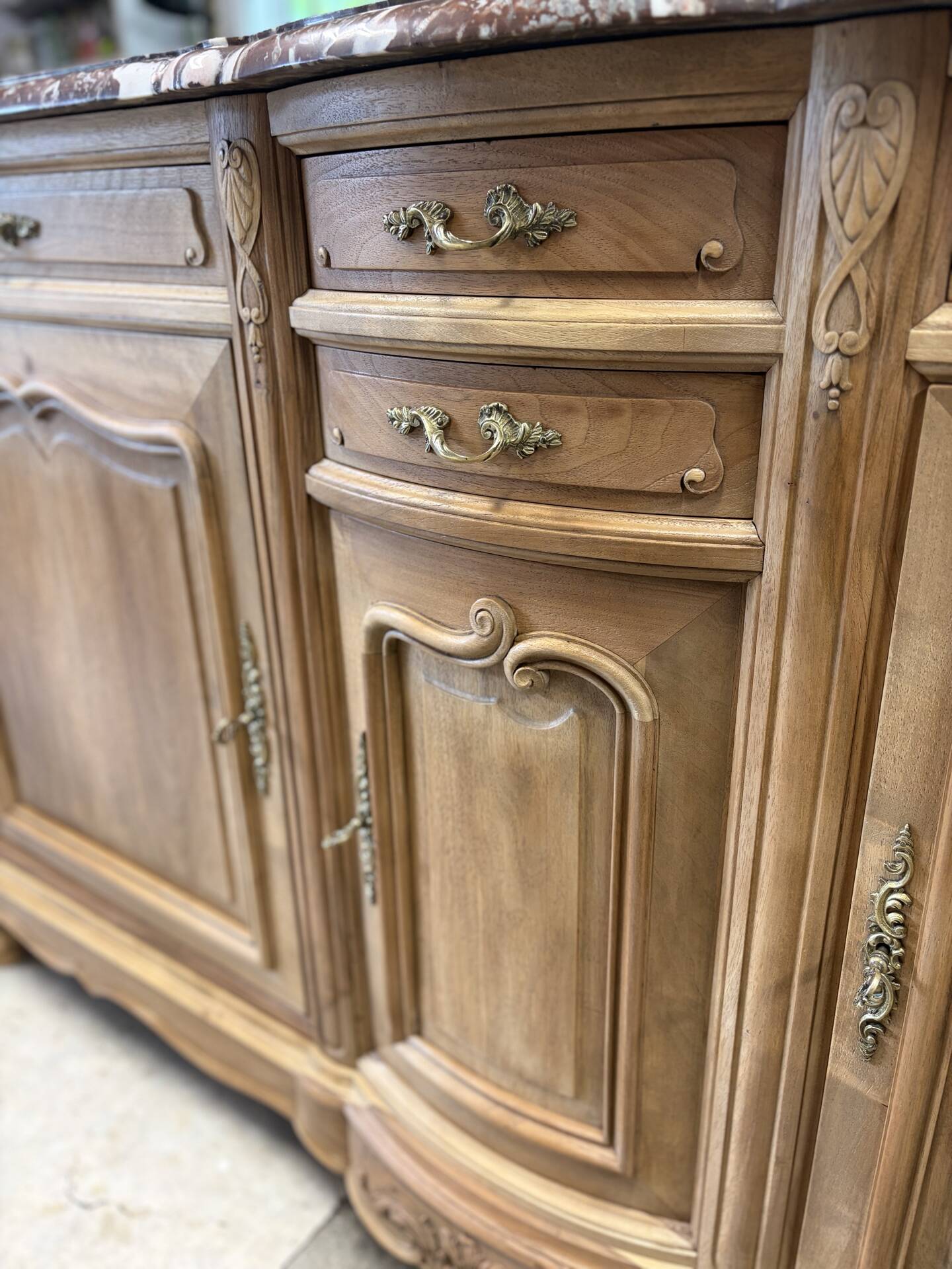 Solid wood sideboard