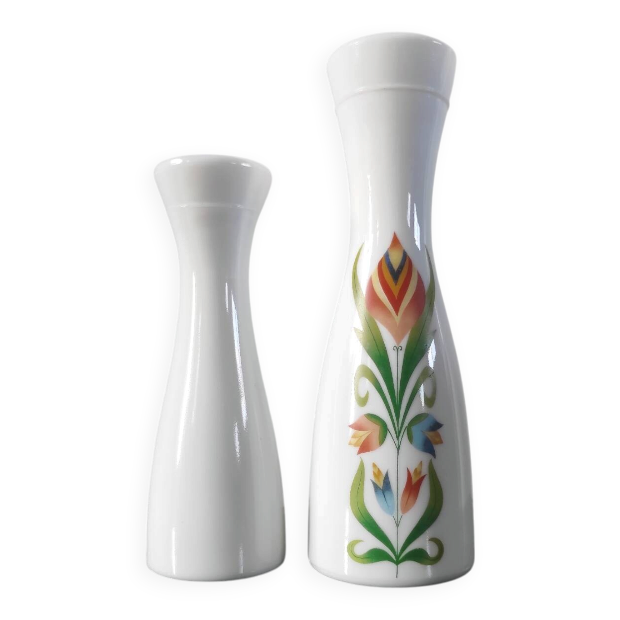 Pair of white opaline flower vases with floral decoration – 1970s