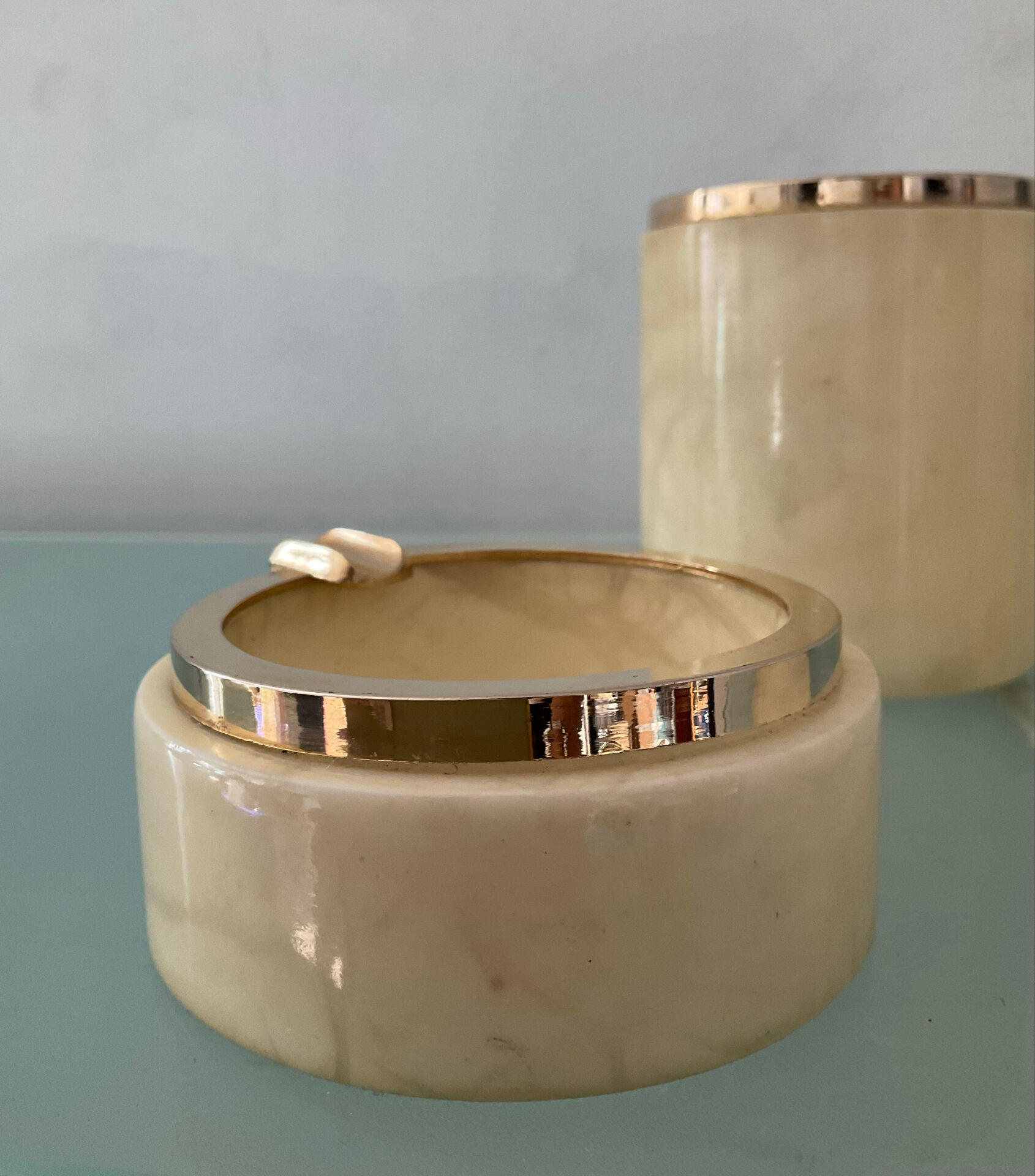 Vintage smoker's set in onyx from the 1970s.