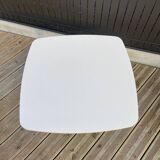 Tulip foot coffee table