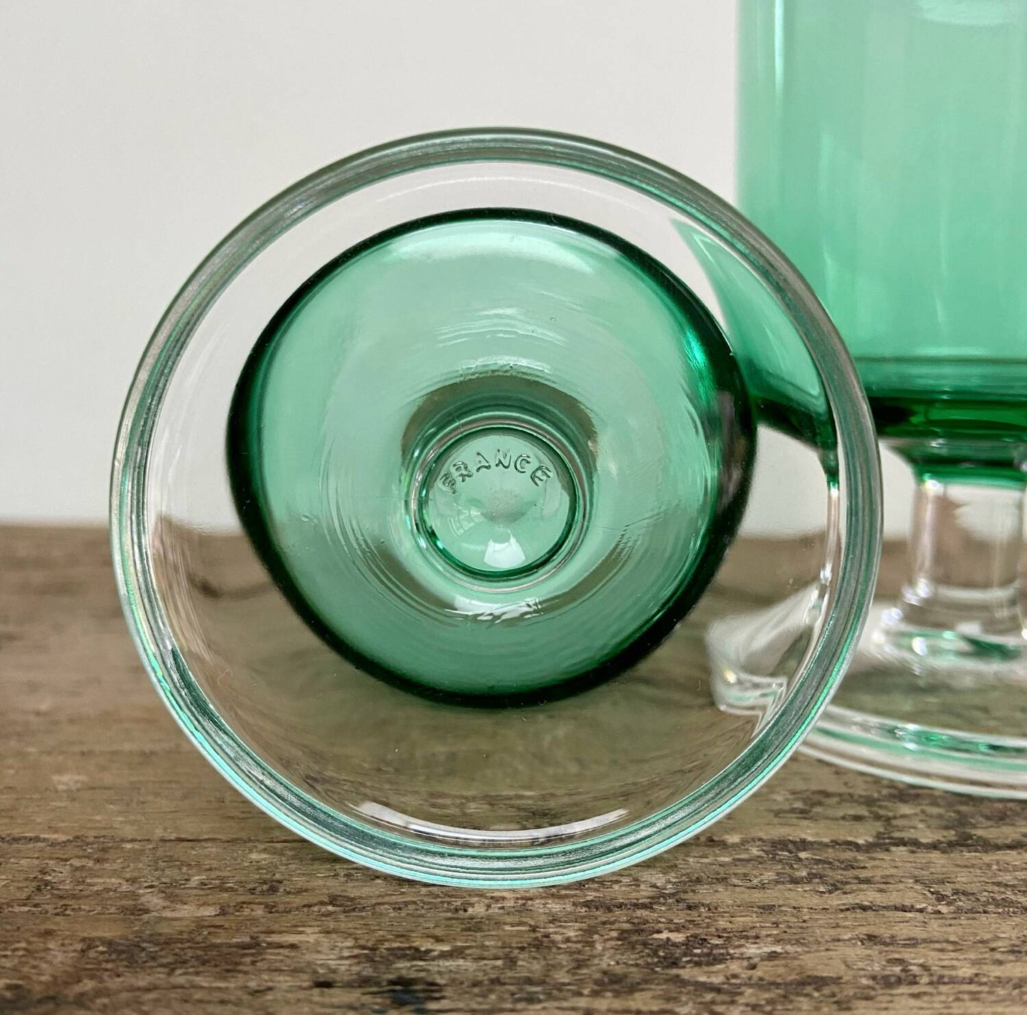 6 small emerald green LUMINARC glasses