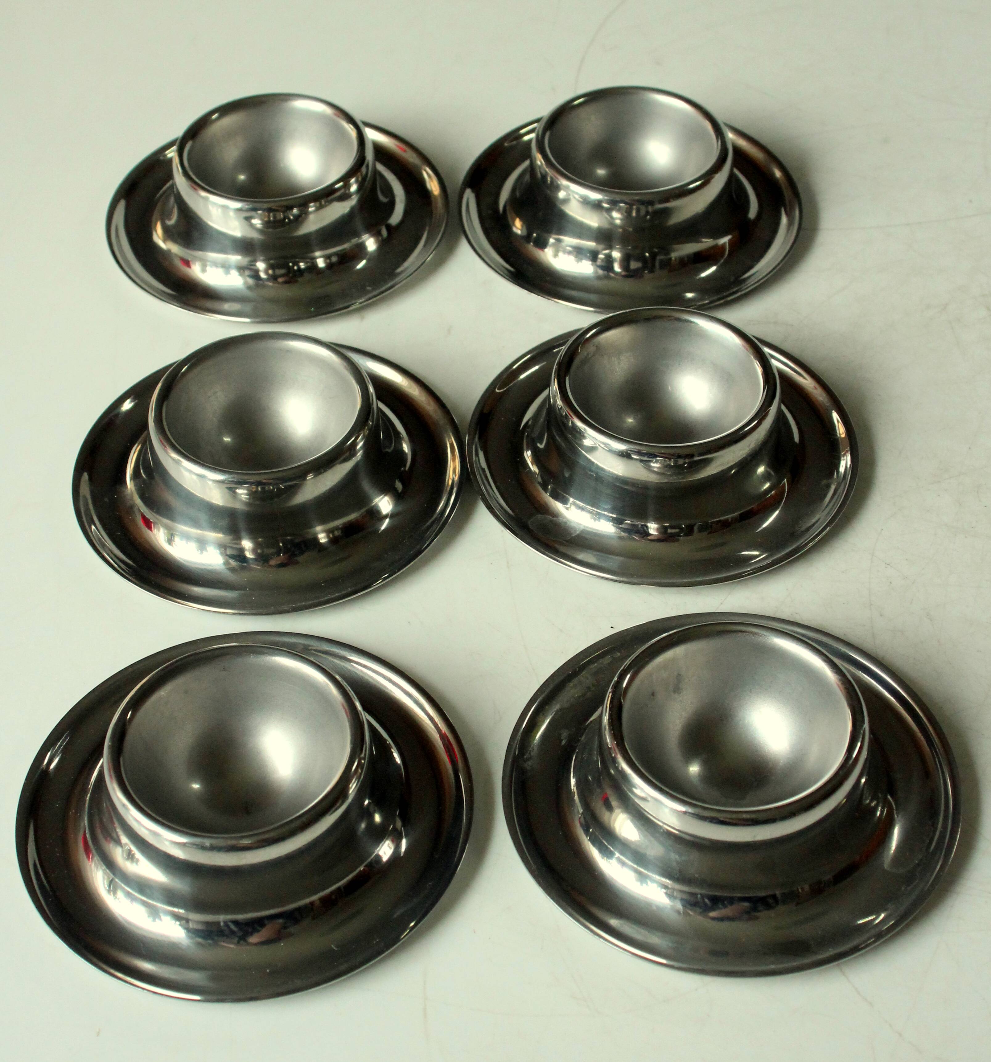 Set of 6 stainless steel egg cups, vintage from the 60s