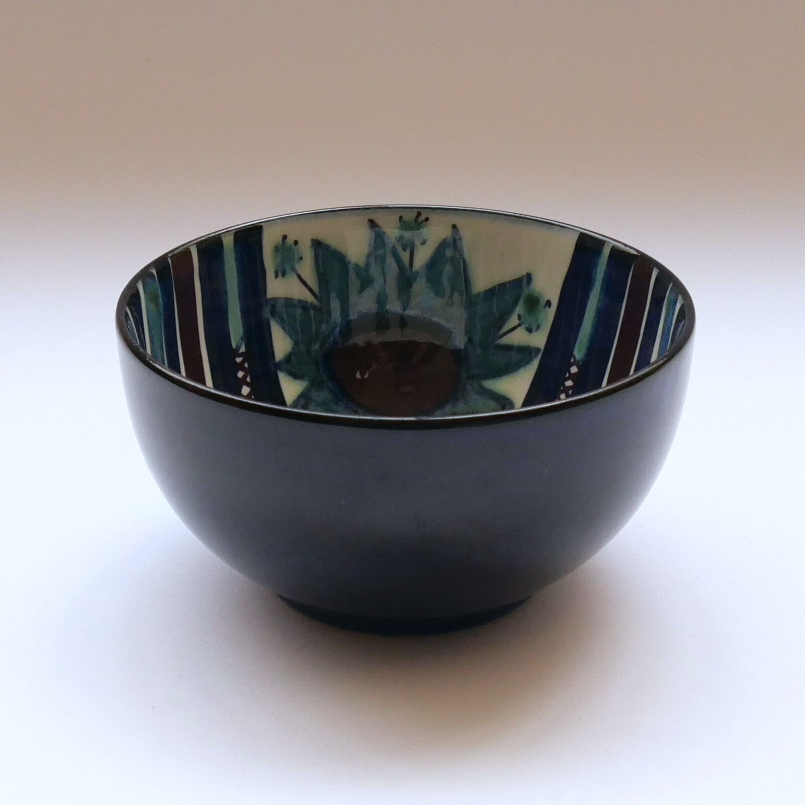 Earthenware bowl Tenera Series, Marianne Johnson - Royal Copenhagen, Fajance 1970
