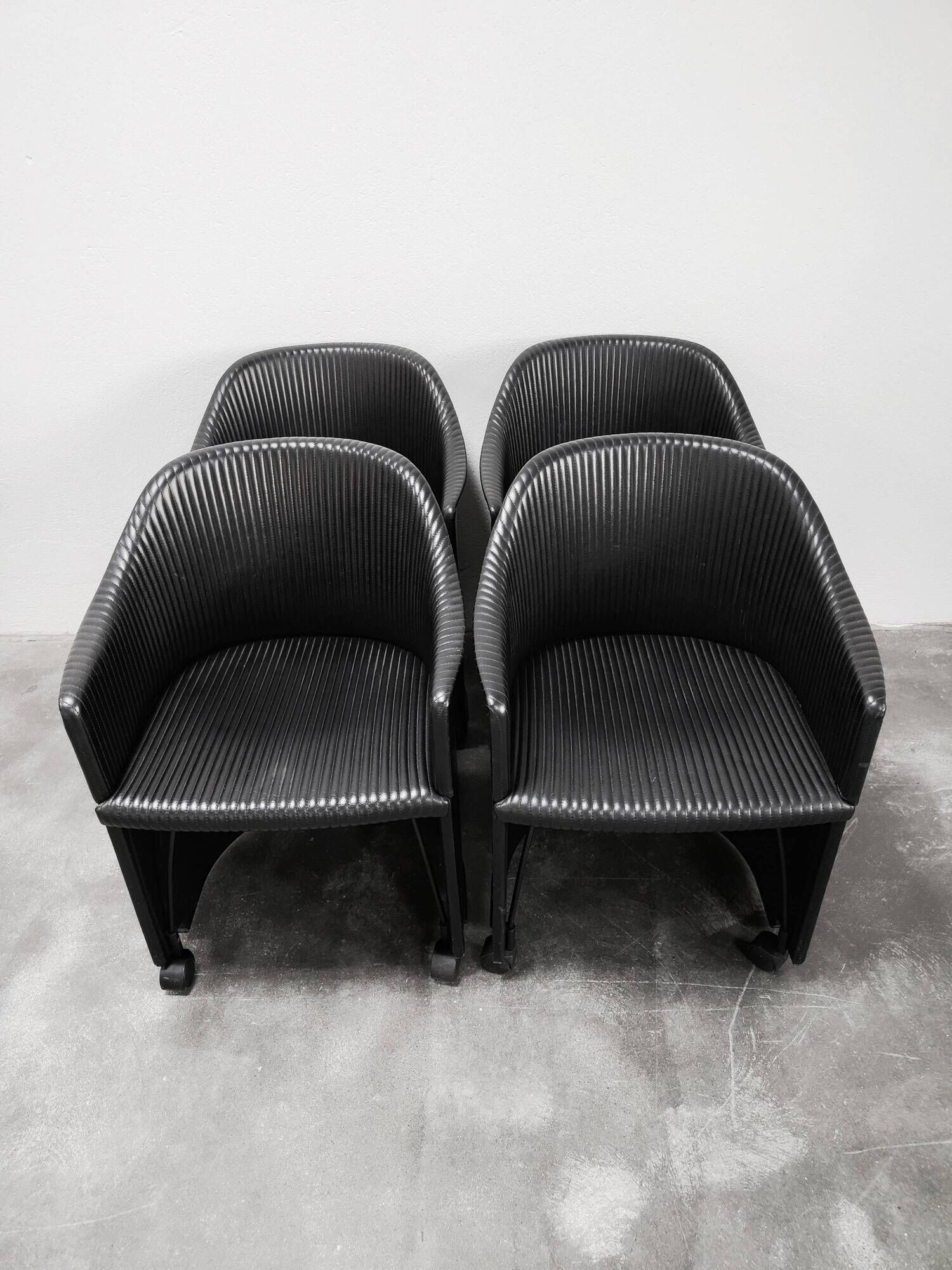 Fauteuils cuir Afra & Tobia Scarpa pour Maxalto, Modèle Artona 8552