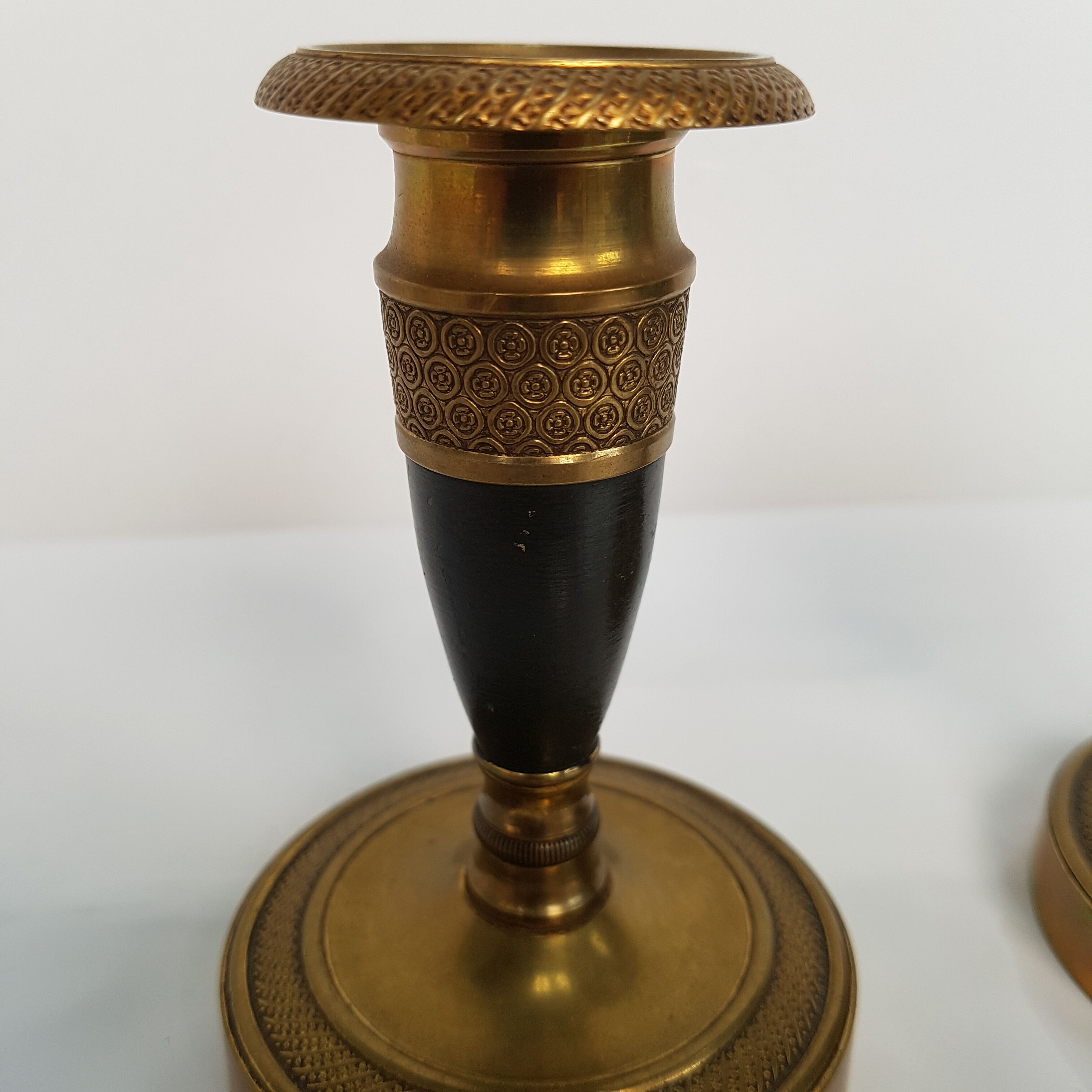 Bougeoirs style Directoire en bronze