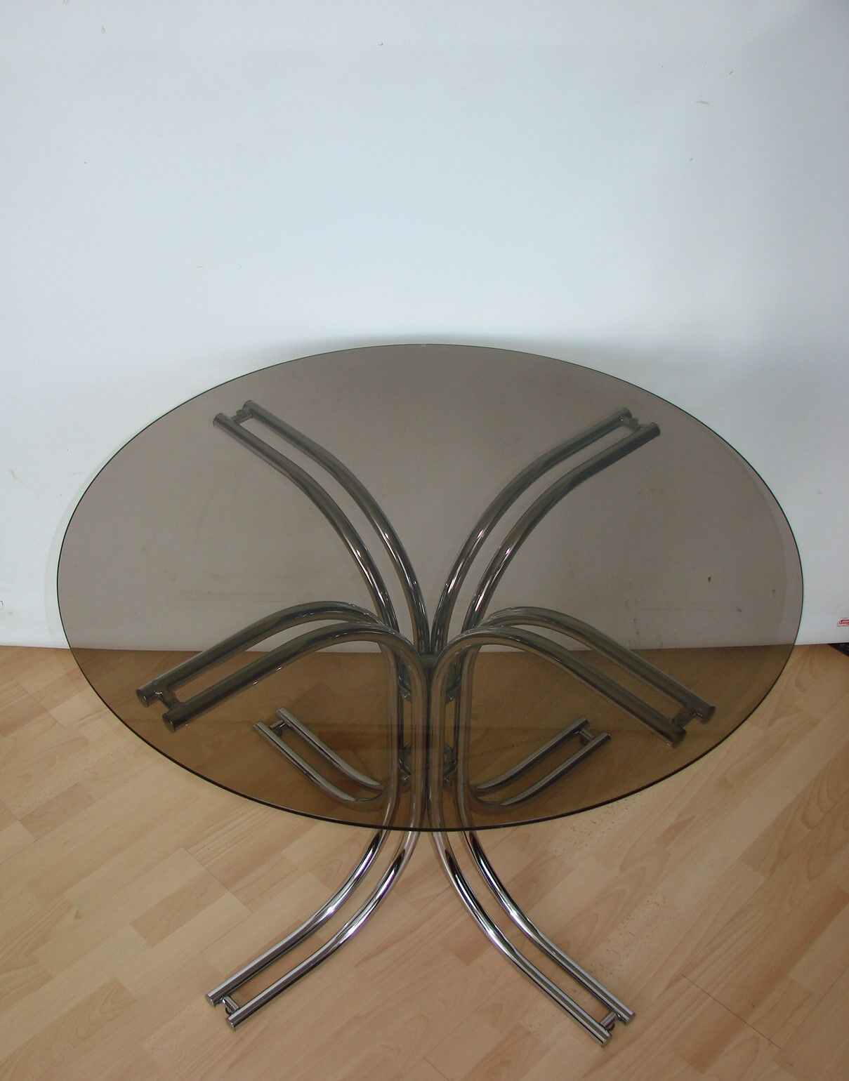Round table, 1970s