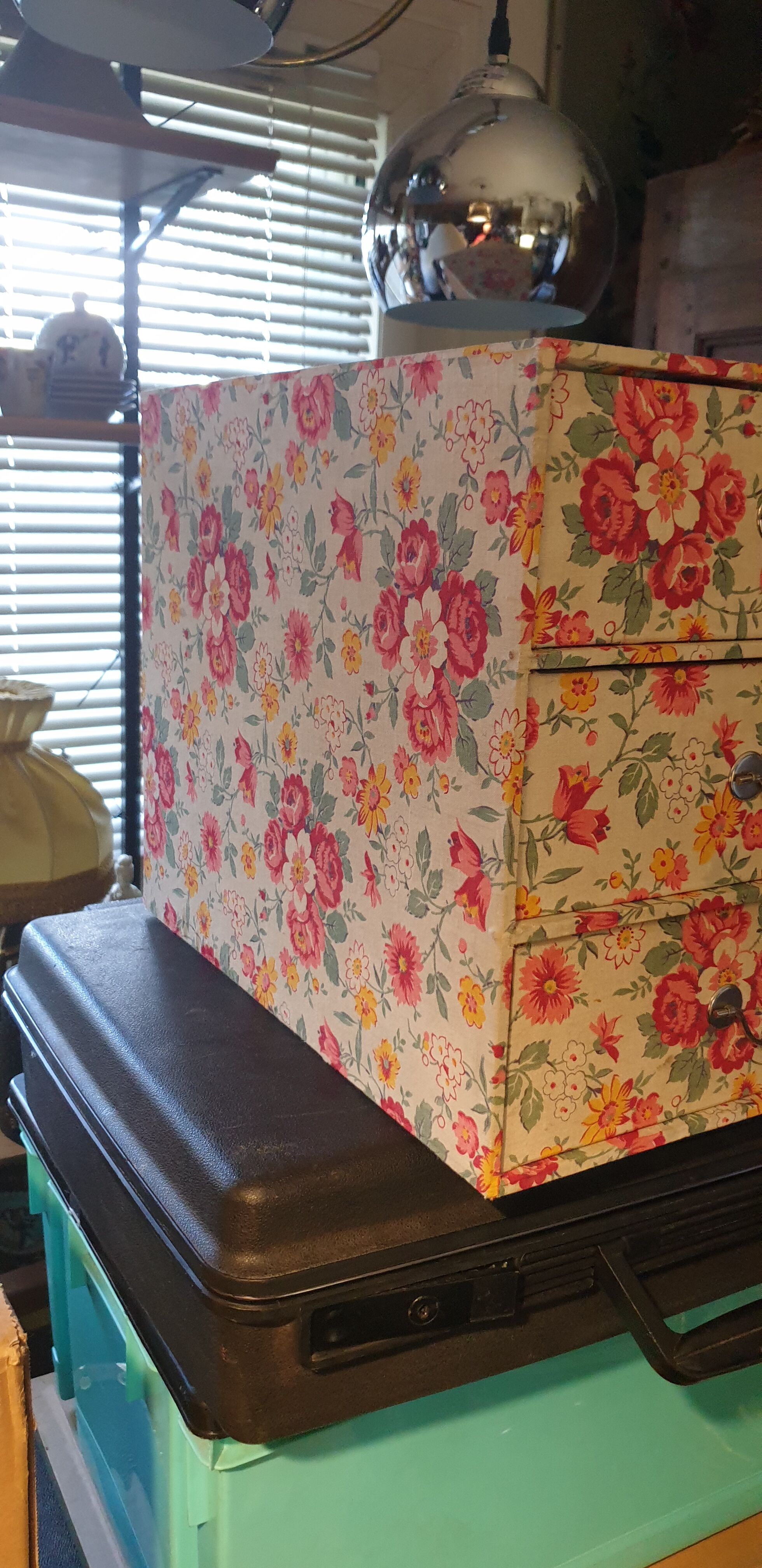 Sewing box