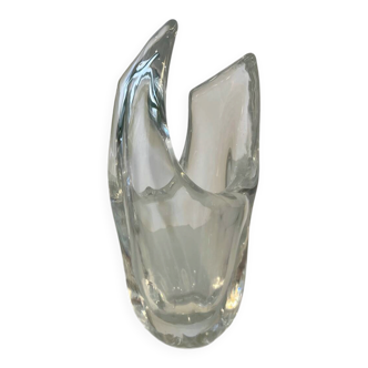 Asymmetrical crystal vase by Schneider from the 1960s - 1970s.