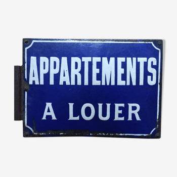 Old enamelled plaque Apartments for rent