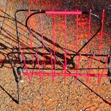 Vintage metal magazine rack and scoubidou - seventies design