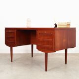 Teak desk, Danish design, 1970s, manufactured by AP Møbler Svenstrup