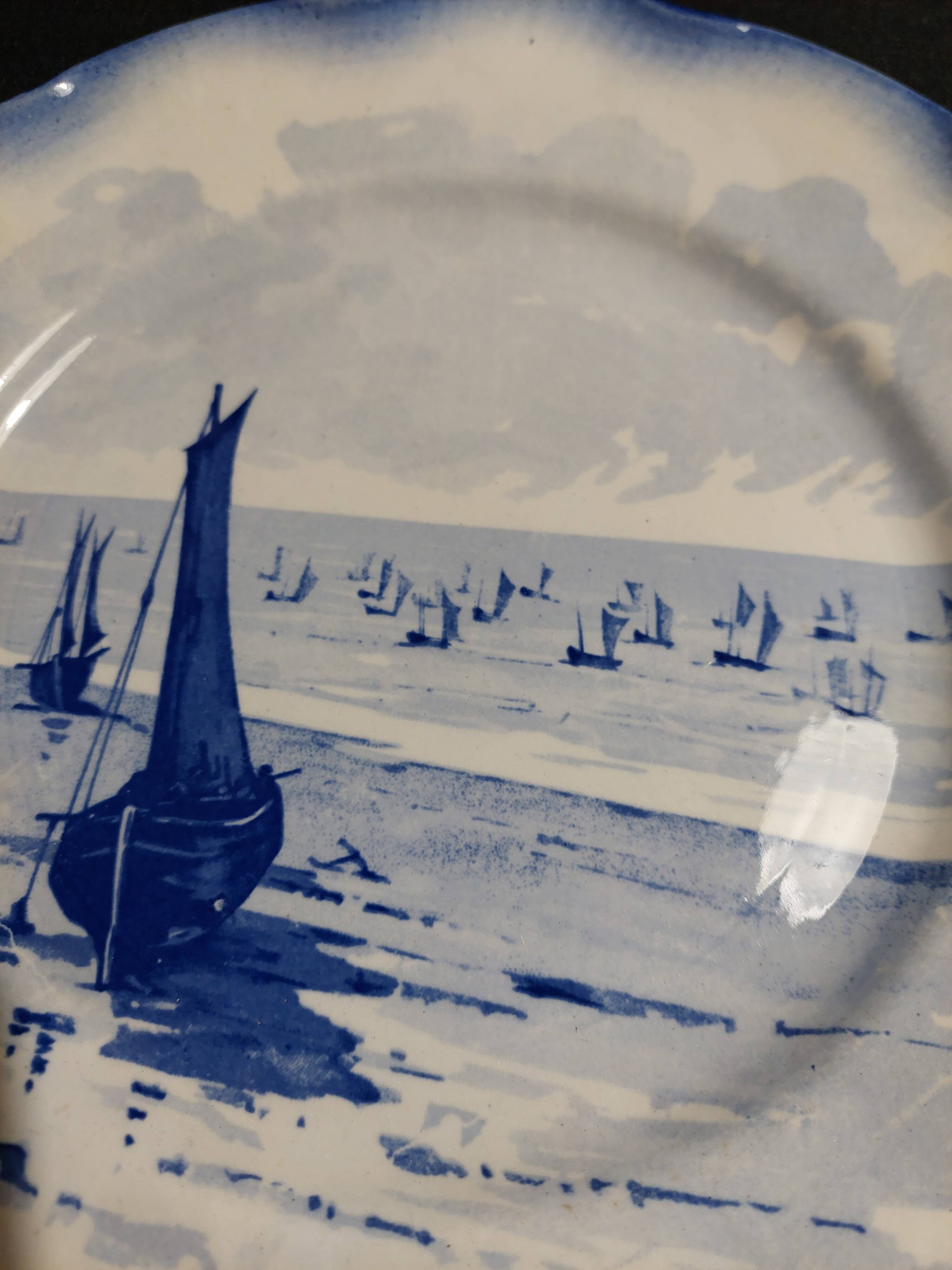 Sarreguemines earthenware plate with Marine decor late 19th century early 20th century