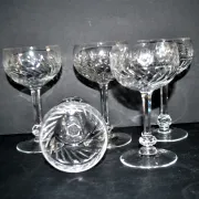 Saint-Louis set of 5 crystal wine glasses model 1930 Metra size 4593